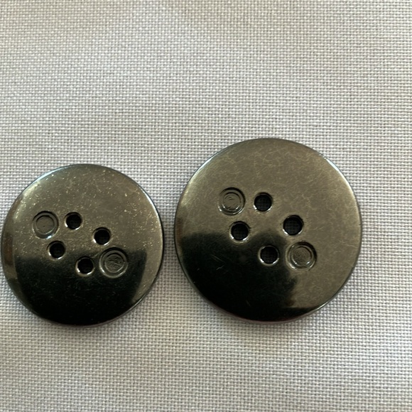 Burberry Black Buttons , St.John and Margret O’Leary with assorted buttons. - Picture 9 of 16